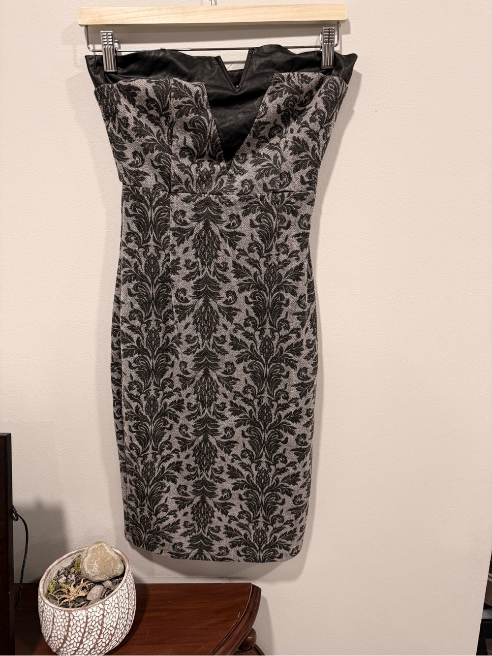 Strapless Black and Gray size Small Jacquard Sheath Dress